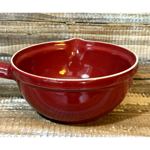 NWT Emile Henry France Rouge Sauce Pot Mixing Bowl with Spout 2902 - Picture 6 of 10